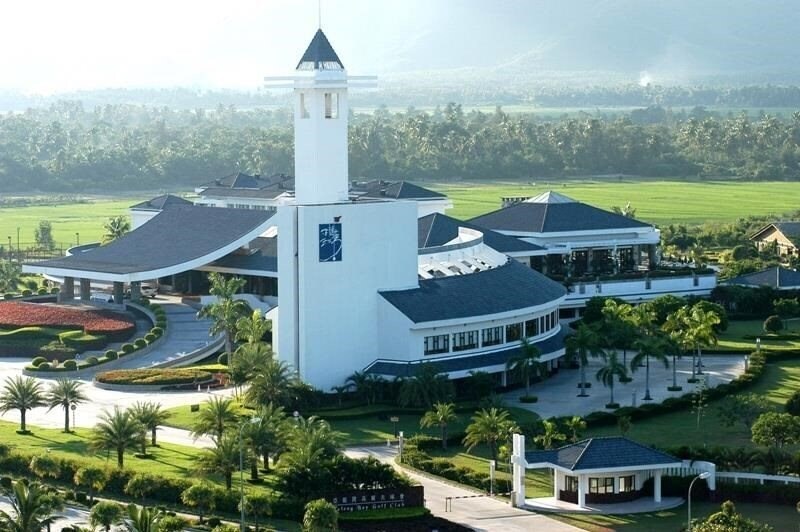 Фотография Yalong Bay Golf Resort 4*
